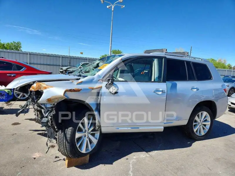 2010 Toyota Highlander фото