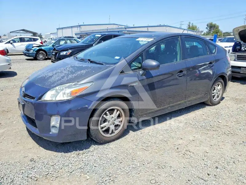 2010 Toyota PRIUS photo