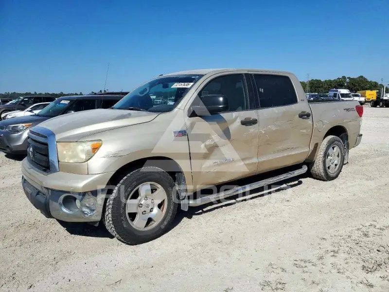 2010 Toyota TUNDRA photo