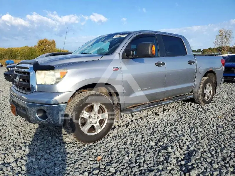 2010 Toyota TUNDRA photo