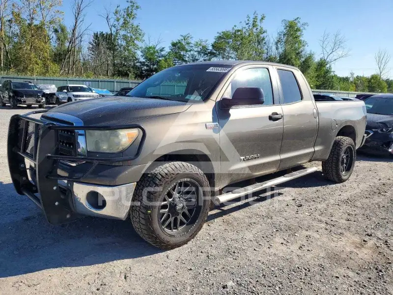 2010 Toyota TUNDRA photo