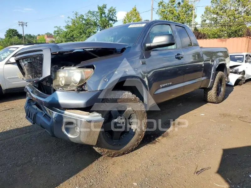 2010 Toyota TUNDRA photo