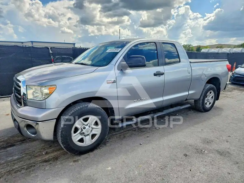 2010 Toyota TUNDRA фото