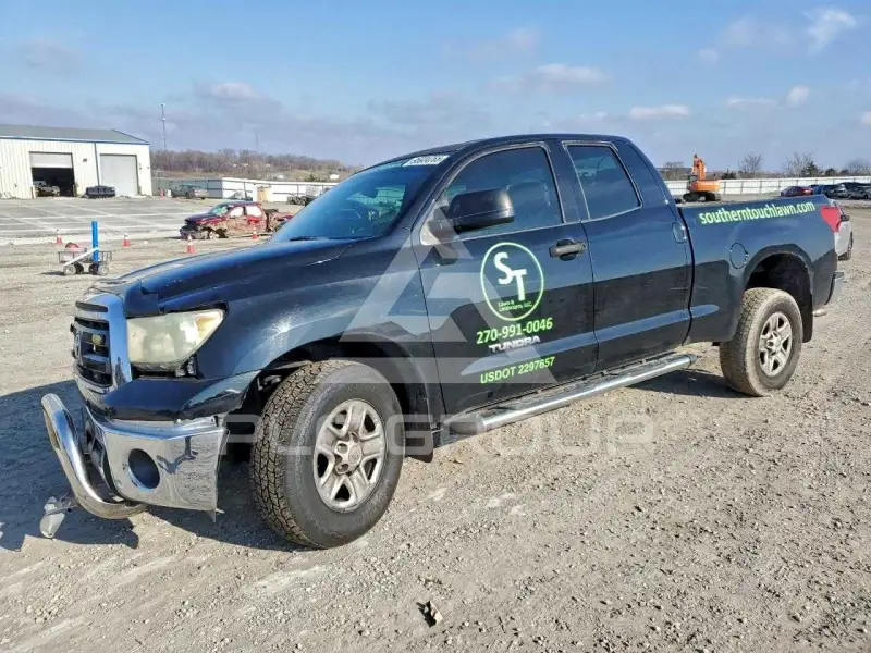 2010 Toyota TUNDRA photo