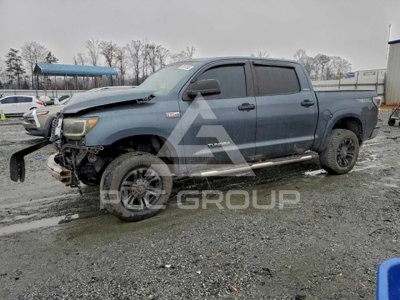 2010 Toyota TUNDRA фото