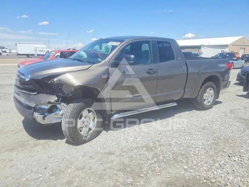 2010 Toyota TUNDRA photo