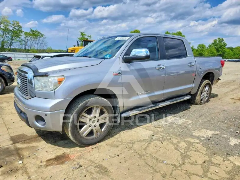 2010 Toyota TUNDRA photo