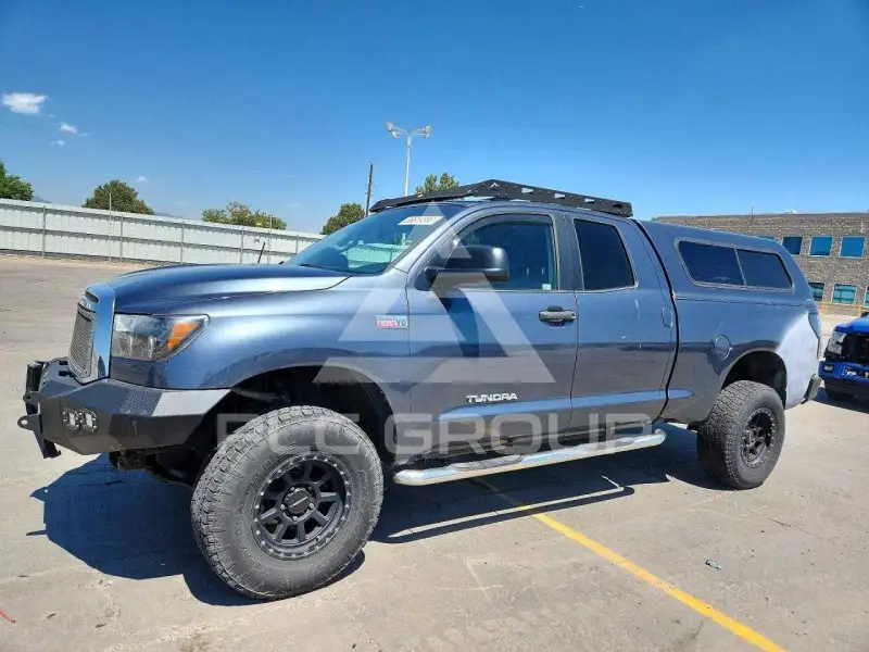 2010 Toyota TUNDRA photo
