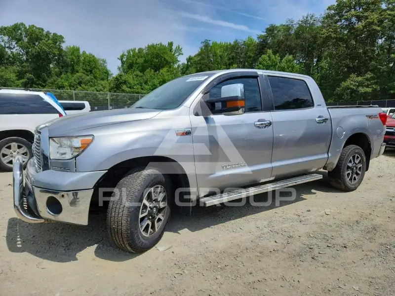 2010 Toyota TUNDRA photo