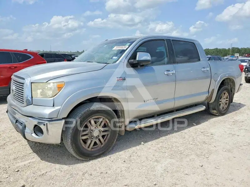 2010 Toyota TUNDRA photo