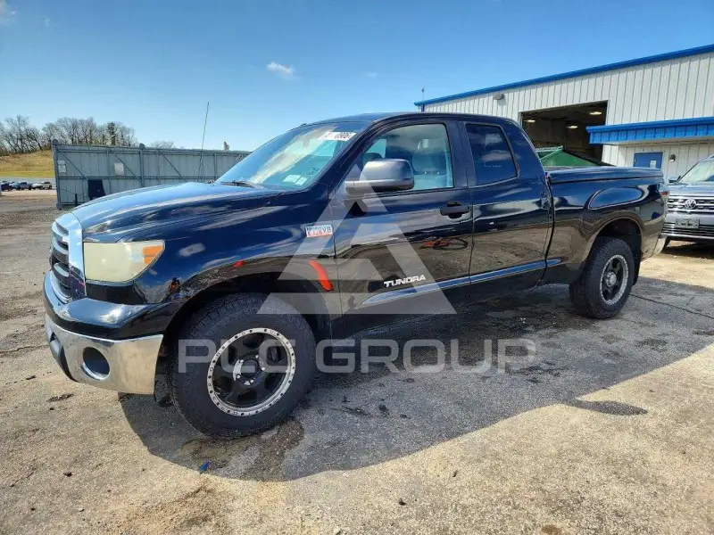2010 Toyota TUNDRA photo
