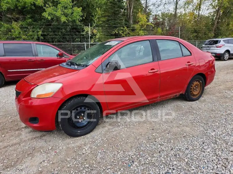 2010 Toyota YARIS фото