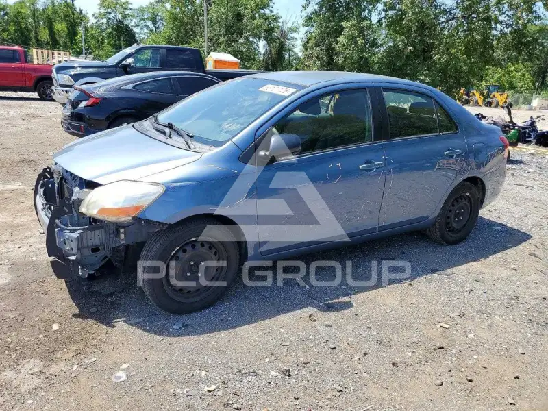 2010 Toyota YARIS фото