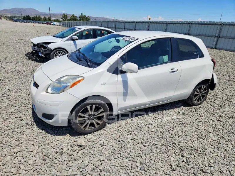 2010 Toyota YARIS photo