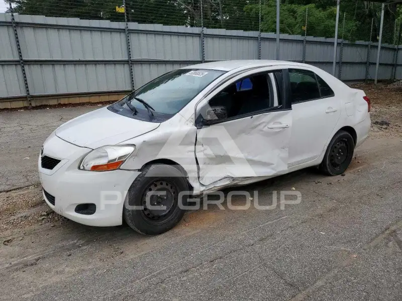 2010 Toyota YARIS фото