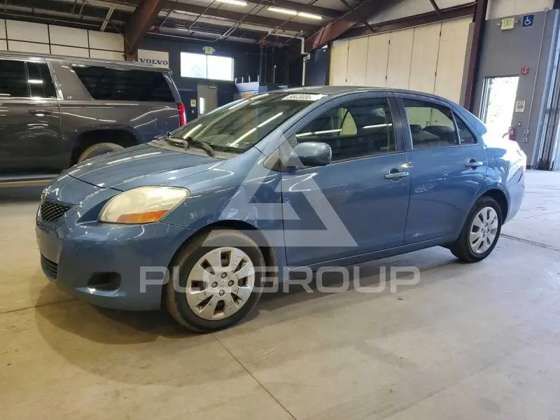 2010 Toyota YARIS photo