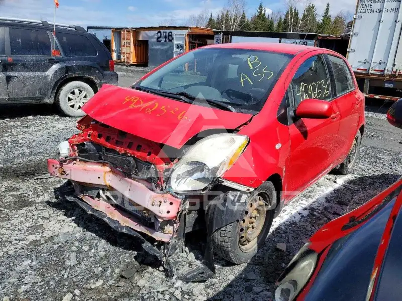 2010 Toyota YARIS фото