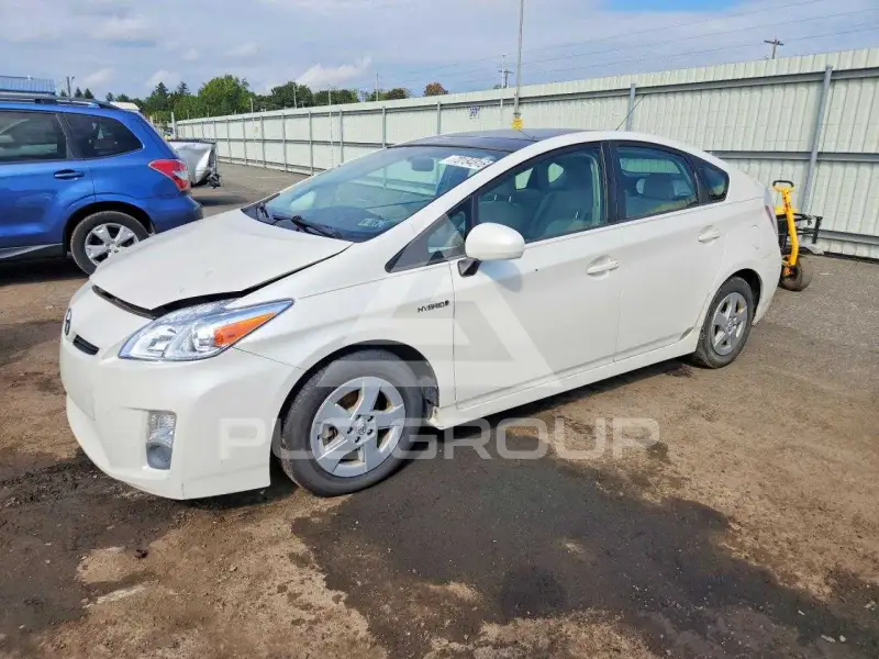 2010 Toyota PRIUS photo