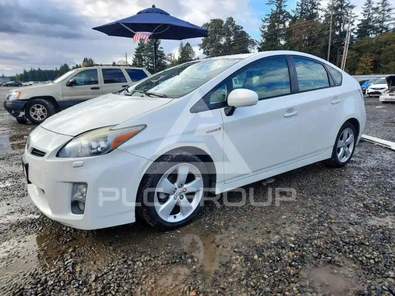2010 Toyota PRIUS фото