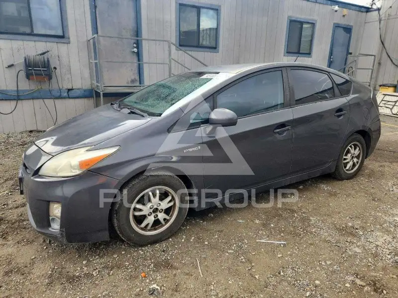 2010 Toyota PRIUS фото
