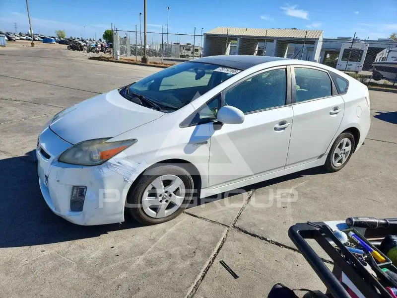 2010 Toyota PRIUS фото