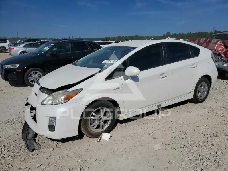 2010 Toyota PRIUS фото