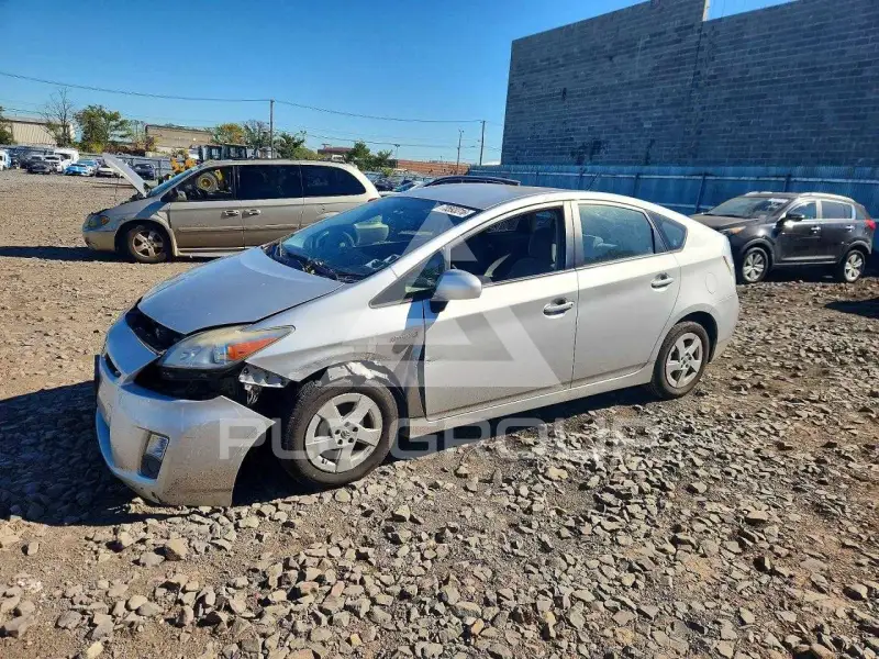 2010 Toyota PRIUS фото