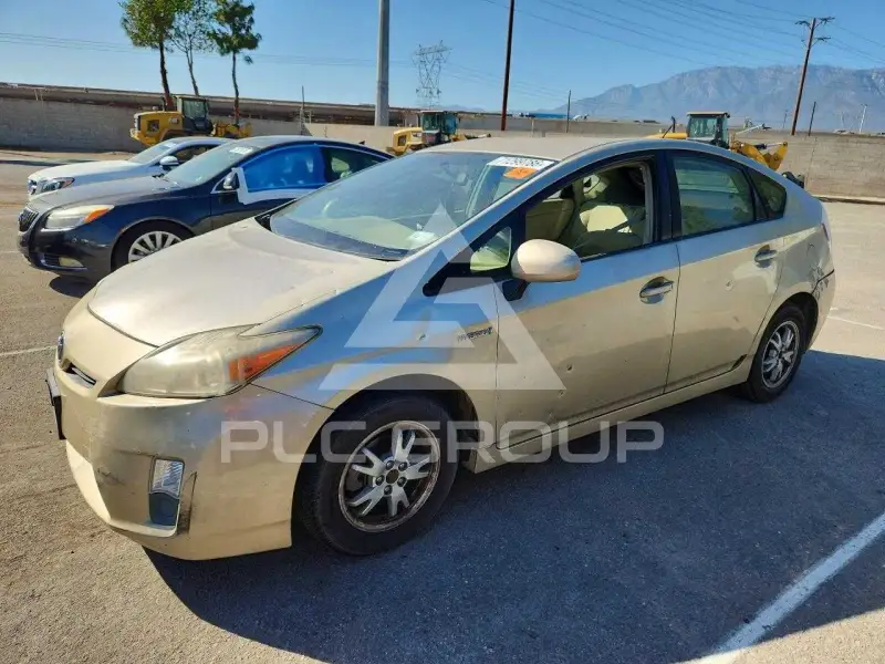 2010 Toyota PRIUS фото