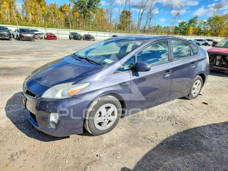 2010 Toyota PRIUS фото