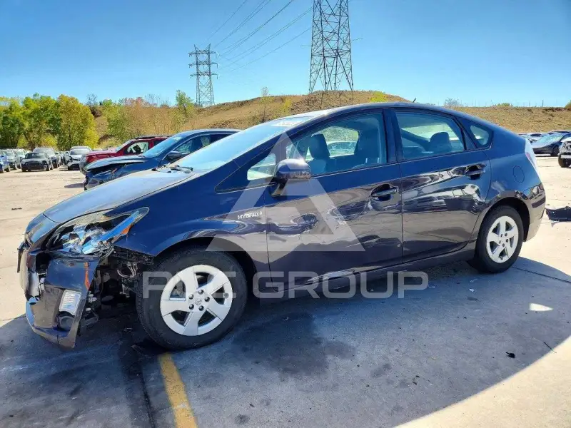 2010 Toyota PRIUS фото