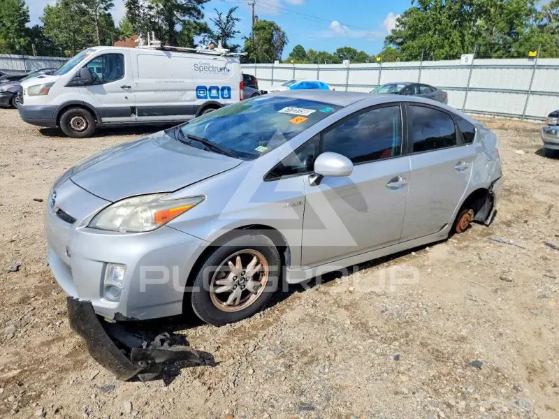 2010 Toyota PRIUS фото