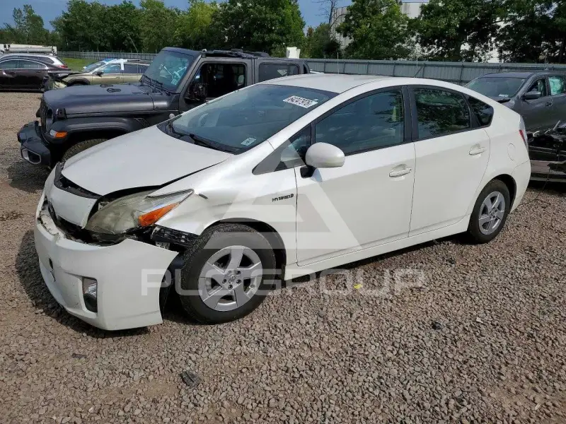 2010 Toyota PRIUS фото