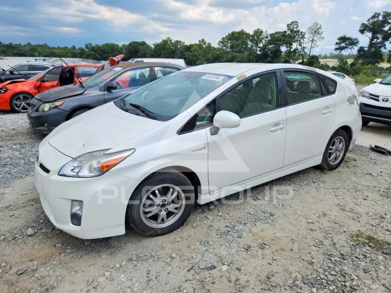 2010 Toyota PRIUS фото