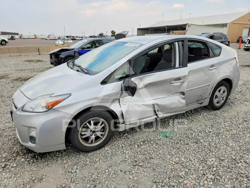 2010 Toyota PRIUS фото