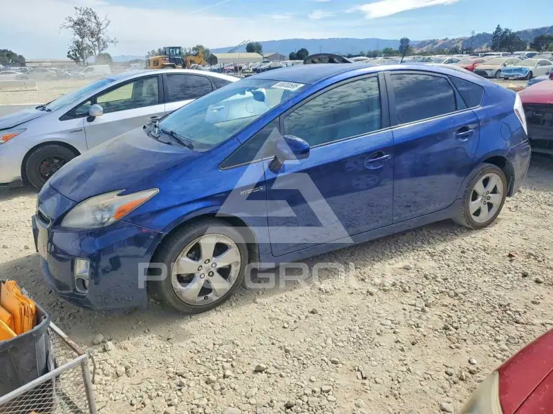 2010 Toyota PRIUS фото
