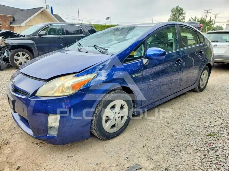 2010 Toyota PRIUS фото