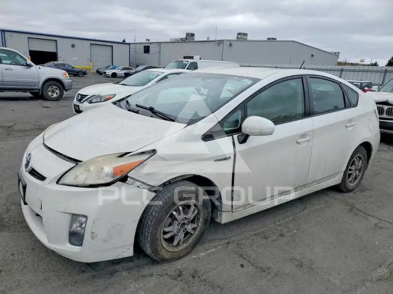2010 Toyota PRIUS фото