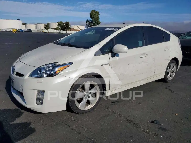 2010 Toyota PRIUS фото