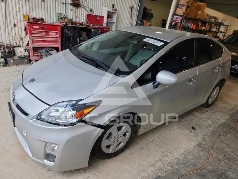 2010 Toyota PRIUS фото