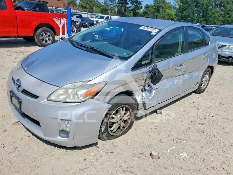 2010 Toyota PRIUS фото