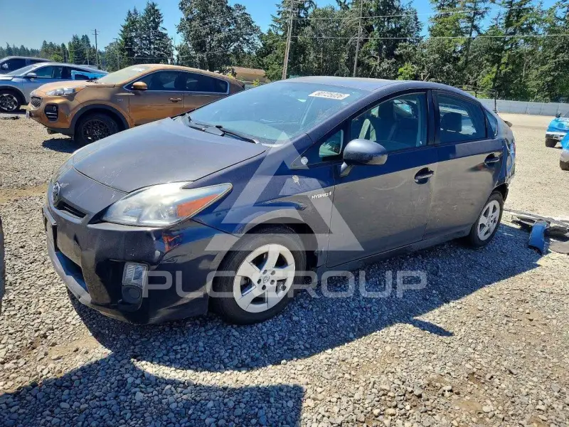 2010 Toyota PRIUS фото