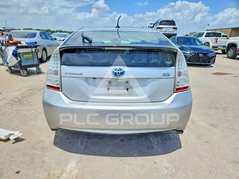 2010 Toyota PRIUS фото