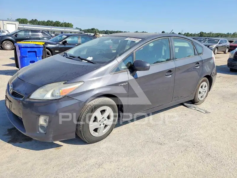 2010 Toyota PRIUS фото