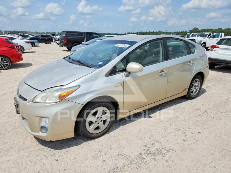 2010 Toyota PRIUS фото
