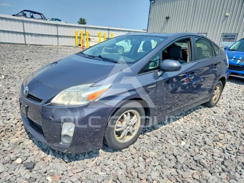 2010 Toyota PRIUS фото
