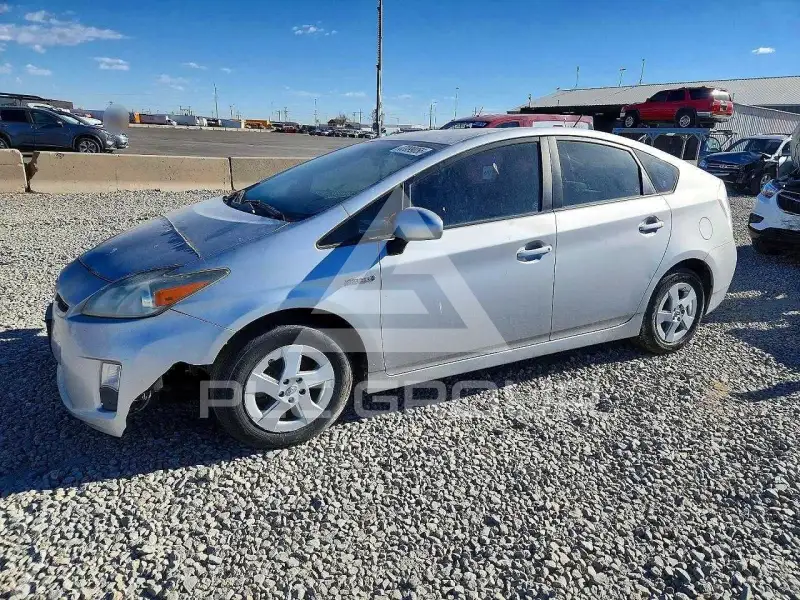 2010 Toyota PRIUS фото