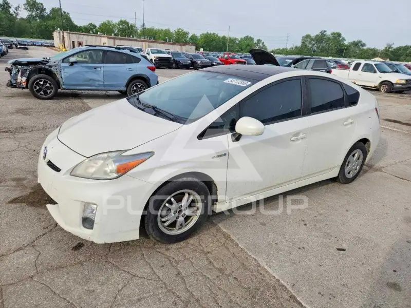 2010 Toyota PRIUS фото