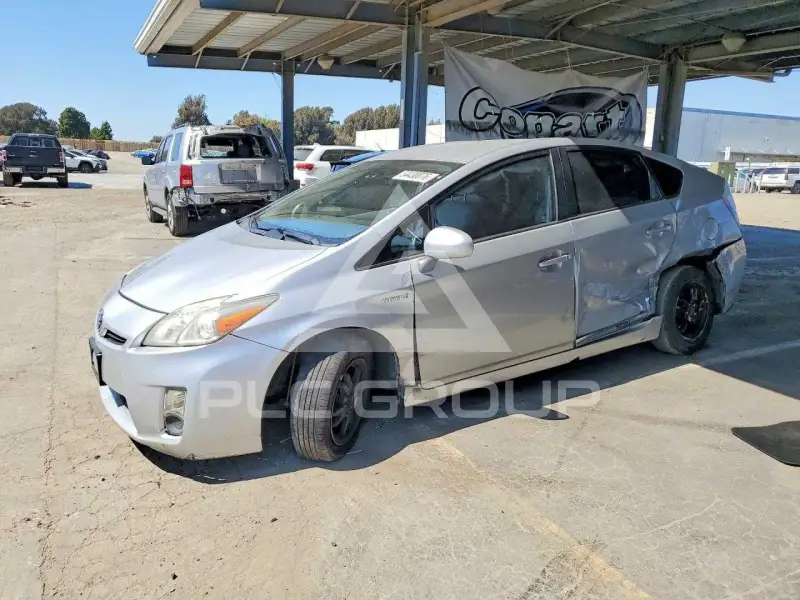2010 Toyota PRIUS фото