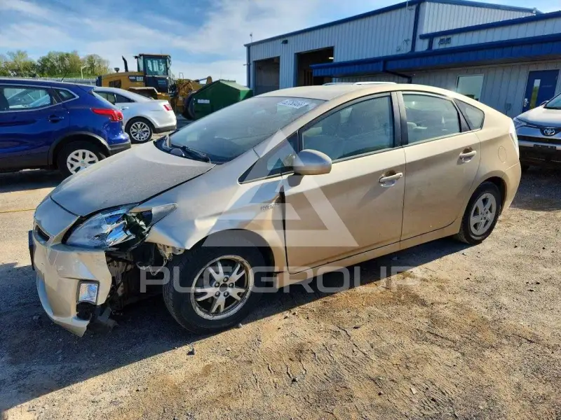2010 Toyota PRIUS фото