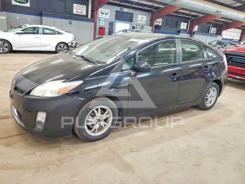 2010 Toyota PRIUS фото
